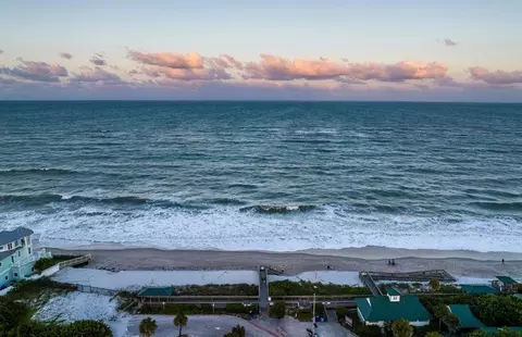 View/Area - 1403 Red Tree Rd, Vero Beach, FL 32968 photo 7 of 10