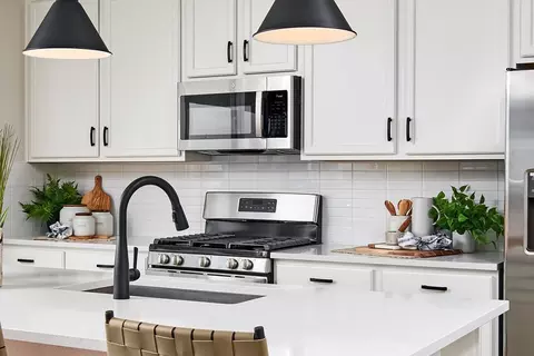 Kitchen - 1449 Alyssa Dr, Timnath, CO 80547 photo 16 of 20