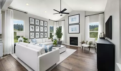 Living - 1449 Alyssa Dr, Timnath, CO 80547 photo 2 of 5