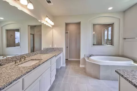 Bath - 2036 Grey Birch Pl, Aledo, TX 76008 photo 1 of 2