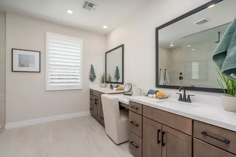 Bath - 4487 E Vest Ave, Gilbert, AZ 85295 photo 1 of 4