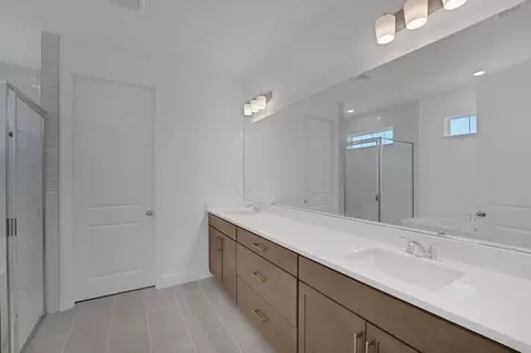 Bath - 4458 Firefly Ln, Saint Cloud, FL 34772 photo 2 of 6