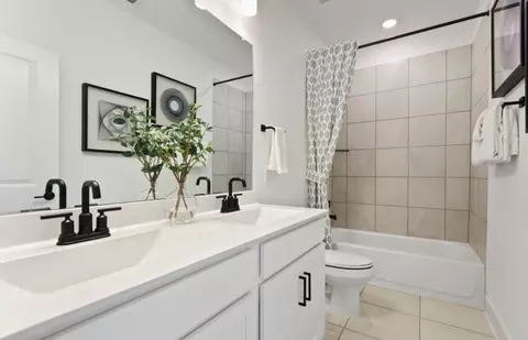 Bath - 3016 Delaware St, Leander, TX 78641 photo 1 of 4