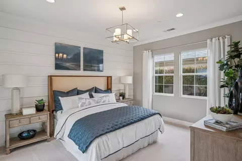 Bedroom - 2988 Bluffs Dr, Marina, CA 93933 photo 2 of 4