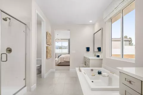 Bath - 1424 Moore St, Redlands, CA 92374 photo 1 of 1