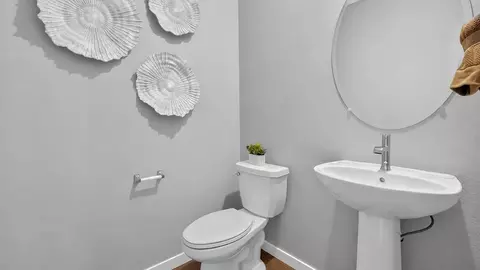 Bath - 2605 E 152nd Cir, Thornton, CO 80602 photo 2 of 3