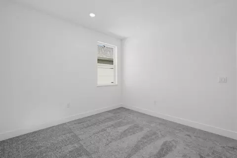 Bedroom - 6362 Benchmark Dr, Roseville, CA 95747 photo 12 of 18