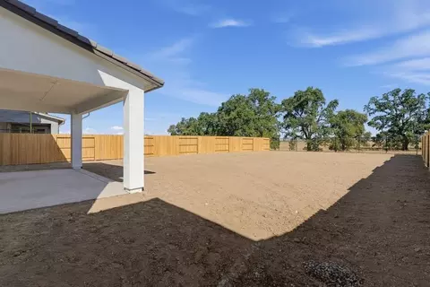 Exterior - 6362 Benchmark Dr, Roseville, CA 95747 photo 7 of 8