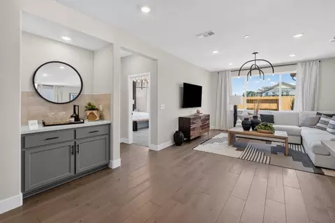 Entry Way - 6362 Benchmark Dr, Roseville, CA 95747 photo 3 of 3