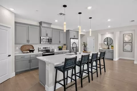 Kitchen - 6362 Benchmark Dr, Roseville, CA 95747 photo 5 of 8