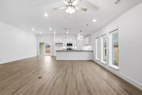 Living - 1101 W Jay St, Ozark, MO 65721 photo 3 of 12
