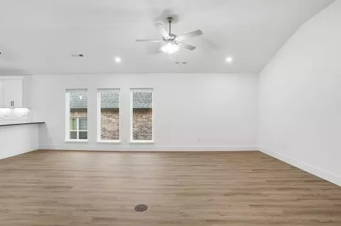 Living - 1101 W Jay St, Ozark, MO 65721 photo 6 of 12