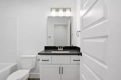 Bath - 1101 W Jay St, Ozark, MO 65721 photo 4 of 11
