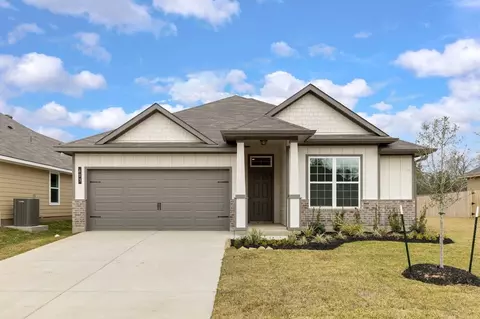 7813 Redbud Rd, Navasota, TX 77868