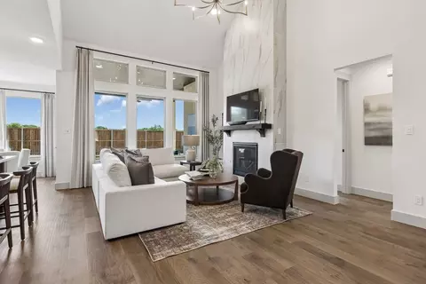 Living - 2712 Pinnacle Pl, Corinth, TX 76210 photo 2 of 4