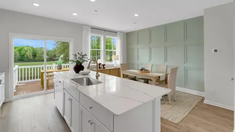 301 Lantern Ct, Sellersville, PA 18960