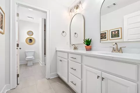 Bath - 2058 Shadow Bend Ln, Auburn, AL 36830 photo 5 of 5