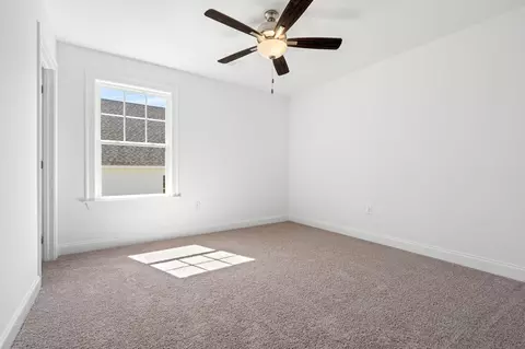 Bedroom - 2058 Shadow Bend Ln, Auburn, AL 36830 photo 2 of 4