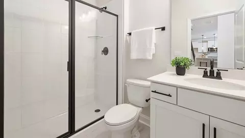 Bath - 4033 Samaritan Ln, Denver, NC 28037 photo 3 of 10