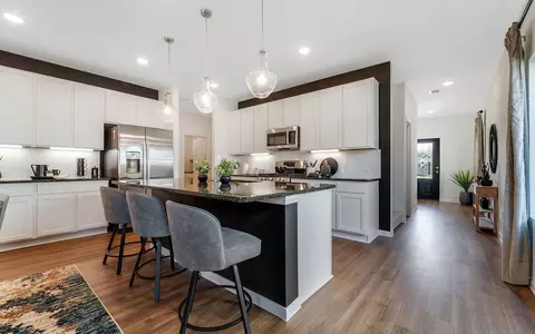 Kitchen - 4541 Blue Mountain Laurel St, Pinehurst, TX 77362 photo 11 of 15