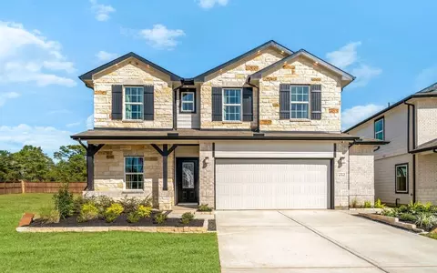 Exterior - 4541 Blue Mountain Laurel St, Pinehurst, TX 77362 photo 1 of 5