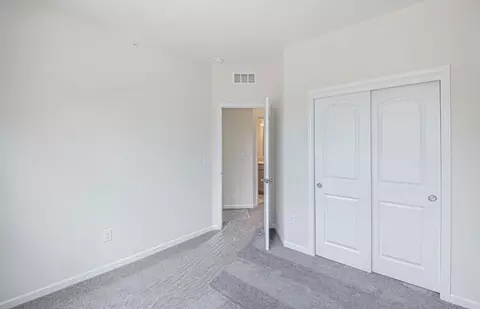 Bedroom - 4129 Tuller Rd, Dublin, OH 43017 photo 1 of 2