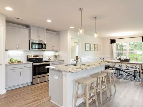 Kitchen - 35 Overland Pass, Arab, AL 35016 photo 2 of 7
