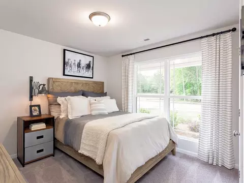 Bedroom - 35 Overland Pass, Arab, AL 35016 photo 3 of 10