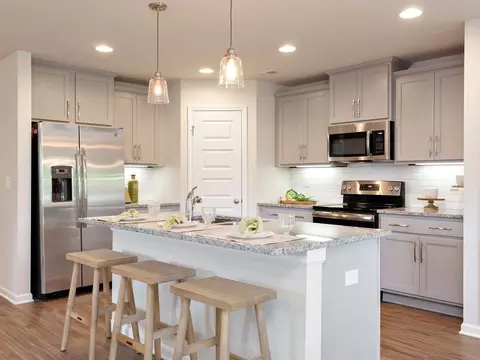 Kitchen - 35 Overland Pass, Arab, AL 35016 photo 4 of 7