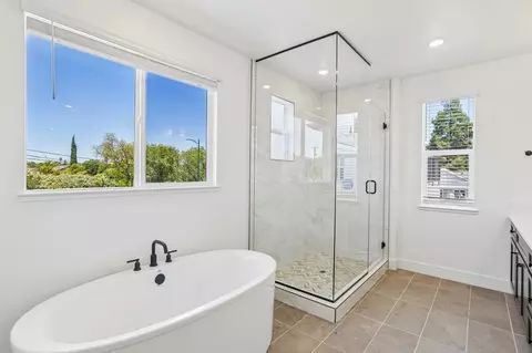 Bath - 774 Abigail Pl, Walnut Creek, CA 94598 photo 1 of 3
