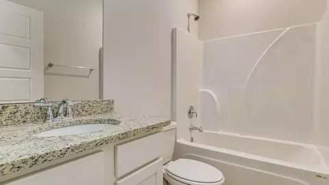 Bath - 3173 Silver Maple Rd, Cantonment, FL 32533 photo 4 of 5