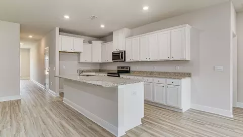 Kitchen - 3173 Silver Maple Rd, Cantonment, FL 32533 photo 3 of 5