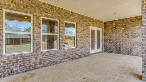 Exterior - 3173 Silver Maple Rd, Cantonment, FL 32533 photo 6 of 9