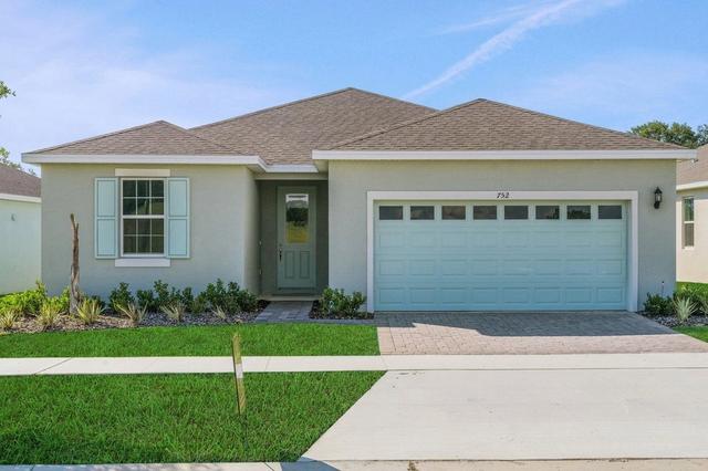 752 Sunshower Dr, Lady Lake, FL 32159