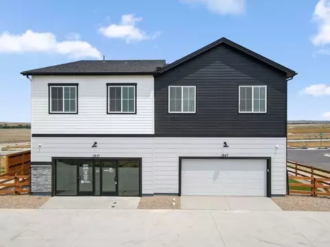 1937 S Jackson Gap St, Aurora, CO 80018
