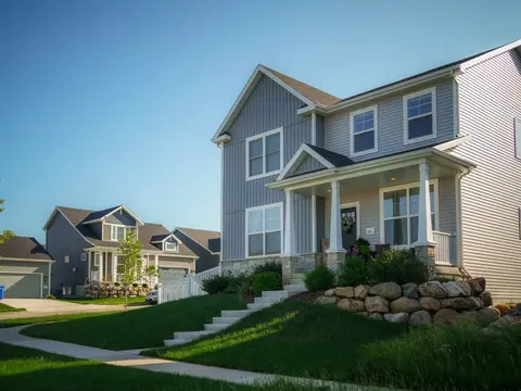 Exterior - 632 Hillcrest Dr, Waunakee, WI 53597 photo 9 of 39