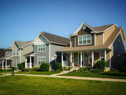 Exterior - 632 Hillcrest Dr, Waunakee, WI 53597 photo 12 of 39