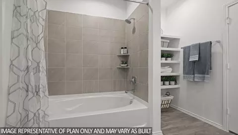 Bath - 413 Alder Chase Dr, Hockley, TX 77447 photo 2 of 6