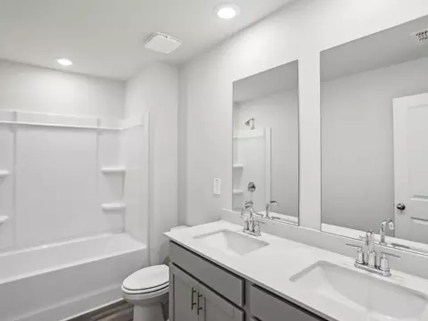 7796 Richmond Trl, Fairburn, GA 30213