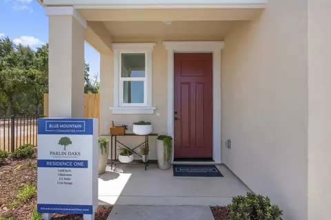 Exterior - 847 Pecan Tree Ln, Galt, CA 95632 photo 2 of 12