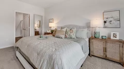 Bedroom - 56 Kings Gate Cv, Jackson, TN 38305 photo 2 of 9