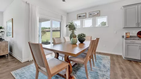 Dining - 56 Kings Gate Cv, Jackson, TN 38305 photo 1 of 4