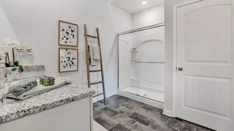 Bath - 56 Kings Gate Cv, Jackson, TN 38305 photo 1 of 4