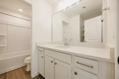 Bath - 3033 N Summer Wood Dr, Cedar Fort, UT 84013 photo 2 of 3