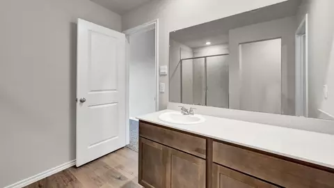 Bath - 107 Willow Branch Ln, Canton, TX 75103 photo 3 of 5