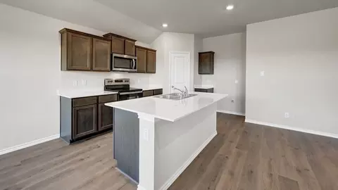 Kitchen - 107 Willow Branch Ln, Canton, TX 75103 photo 2 of 11