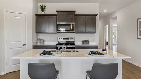 Kitchen - 107 Willow Branch Ln, Canton, TX 75103 photo 8 of 11