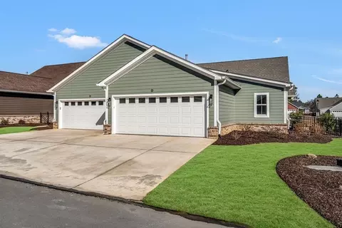 Exterior - 370 Kempton Ln, Dalton, GA 30721 photo 7 of 16