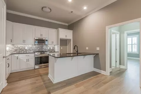 Kitchen - 370 Kempton Ln, Dalton, GA 30721 photo 2 of 5