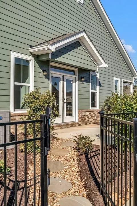 Exterior - 370 Kempton Ln, Dalton, GA 30721 photo 11 of 16